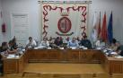 Salón de plenos de Sangüesa, en una sesión ordinaria del inicio de la legislatura. De izda. a dcha., ediles de PSN, AISS y EH Bildu