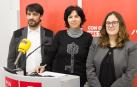 De izda. a dcha., los ediles del PSN en Tudela Eduardo Vidondo, Olga Chueca y Beatriz Ochoa./