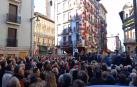 Cánticos en la concentración contra la moción de censura