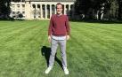 Eduardo Bilbao posa en el campus del Instituto Tecnológico de Massachussets