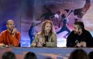 El cantante Robe Iniesta (c) y el resto de integrantes del grupo 'ROBE' durante una rueda de prensa por el lanzamiento de su nuevo disco