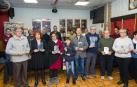 Galardonados y organizadores, juntos en la sede de la peña La Teba