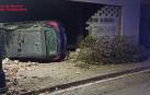 Accidente contra un muro en Sangüesa./