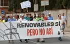 Manifestación contra la construcción de una macroplanta solar en Castalla (Comunidad Valenciana)./