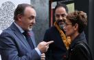 Imagen de archivo de Javier Esparza, Ramón Alzórriz y María Chivite, hablando en el Parlamento