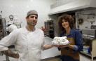 Los hermanos Miguel y Arantza Arpón Melero llevan la pastelería Miravalles, en la Txantrea