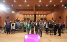 Participantes en el Foro. Delante, de pie, de izda. a dcha., la ponente Ángela Paloma Martín, la Presidenta Chivite, el vicepresidente Taberna y la directora gerente del INAI, Patricia Abad