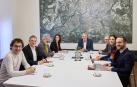 Primera reunión para evaluar el anteproyecto de presupuestos municipales para este año entre miembros del gobierno municipal y concejales del grupo municipal socialista