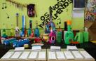 Papeletas dispuestas para los electores en el Colegio Rosalía de Castro en Lugo