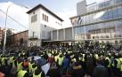 Decena de agricultores agolpados el viernes 16 en las puertas de Desarrollo RUral