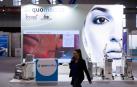 Un expositor en el 39 Congreso Nacional de Medicina Estética que se inaugura este jueves en Málaga en el que se ha presentado el estudio 'Percepción y uso de la Medicina Estética en España 2023' de la Sociedad Española de Medicina Estética (SEME)