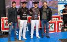 Iker Vicente y Arkaitz Etxebeste con las txapelas de campeones.