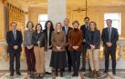 La consejera Patricia Fanlo y las directoras generales Ana Burusco y Agurtzane Martínez, junto a la rectora de la Universidad de Navarra, María Iraburu, y otros miembros del Rectorado