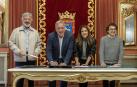 Koldo Martínez (Geroa Bai), Joseba Asiron (EH Bildu), Marina Curiel (PSN) y Txema Mauleón (Contigo Zurekin), en la firma del acuerdo presupuestario