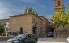 Vista de las antiguas casas de los maestros que se reformarán para habilitar viviendas de alquiler