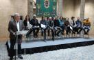 El alcalde Joseba Asiron, en la rueda de prensa de presentación de los presupuestos del Ayuntamiento de Pamplona celebrada este lunes