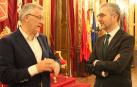 El vicepresidente primero y consejero de Presidencia e Igualdad del Gobierno de Navarra, Félix Taberna, y el secretario de Estado de Política Territorial, Arcadi España en su reunión de este miércoles