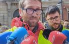 Declaraciones del agricultor navarro Javier Rodríguez a los medios durante el pleno del Parlamento de Navarra de este jueves, 14 de marzo.