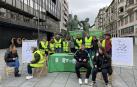 El Teléfono de la Esperanza salió a la calle ayer, Día de la Escucha, para llegar a los más jóvenes