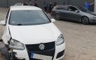 Accidente en Villava en el que el conductor ofreció una tasa penal de 1.06 mg/l tras golpear a un vehículo estacionado y a una farola