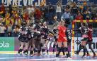 Las jugadoras de la selección española celebran el triunfo ante la República Checa