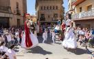 Instante del pasacalles celebrado este sábado por la Comparsa de Gigantes y Cabezudos