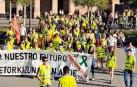 Cientos de personas en la marcha en apoyo al agro organizada por el Movimiento 6F en Pamplona