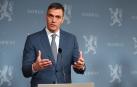 El presidente del Gobierno, Pedro Sánchez, durante su rueda de prensa tras su reunión con el primer ministro del Reino de Noruega, Jonas Gahr Støre, en Oslo