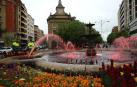 Imagen de la plaza Merindades teñida de rojo