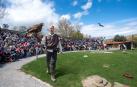 La exhibición del vuelo de las rapaces, estrella del parque Senda Viva, hoy abierto.