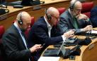 Los consejeros Arasti, Gimeno y Domínguez, durante el pleno de este jueves
