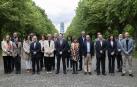 Los equipos de gobierno de la UPNA y de la Universidad de Navarra posan en el campus de Arrosadia