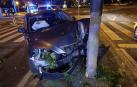 Coche accidentado en la calle Río Arga