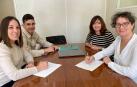 Los responsables de la investigación, Sandra Siria y Hodei Sarasa, junto a la directora gerente de la ANADP, Inés Francés, y la subdirectora de Familia y Menores, Amalia Cuartero