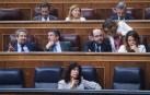 La ministra de Igualdad, Ana Redondo (en parte inferior de la fotografía), durante la sesión plenaria de este martes en el Congreso que ha abordado la ley del PSOE para prohibir el proxenetismo