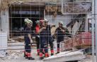 Bomberos, junto al restaurante de la Playa de Palma cuya terraza se derrumbó la noche de este jueves y causó 4 muertos