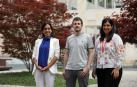 De izda a dcha: Gemma Mestre-Bach, Alejandro Gómez Miguel y María Contreras, en el Instituto Cultura y Sociedad (ICS) de la Universidad de Navarra.