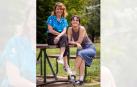 Eva Llorach (izquierda) y Celia Giraldo, este viernes 7 de junio en el parque Yamaguchi de Pamplona