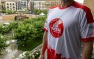 EL blanco y el rojo llenarán las calles de Pamplona este sábado con la original camiseta de La Media San Fermín