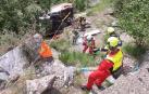 Cuatro heridos, un menor grave, al despeñarse un microbús en una pista del Pirineo