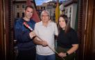 Aritz Ibáñez Lusarreta, Itxaso Martínez de la Pera Barrachina y Ángel Arana Seguín han acudido a la Casa Consistorial a ensayar el encendido de la mecha