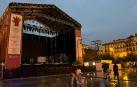 Imagen del escenario de la plaza del Castilla tras suspenderse el concierto previo a San Fermín