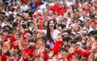 Fotos del chupinazo 2024 de San Fermín en la plaza del Castillo.