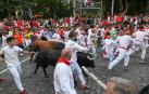 Toros de Cebada Gago en el segundo encierro de San Fermín 2024. |