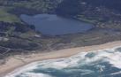 Imagen de la playa de Doniños, Ferrol, donde ha aparecido la ballena
