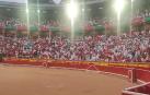 Rumbo Tijuana ameniza la espera en la plaza de toros antes del inicio del séptimo encierro