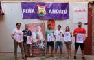 Socios de Andatu en la presentación de su programa para fiestas.