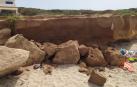 Fallece la bebé herida por un desprendimiento de rocas en una playa de Formentera