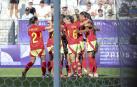 Las jugadoras españolas celebran el gol anotado por Athenea