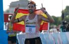 El atleta español Martín Álvaro celebra su medalla de bronce al finalizar la prueba de los 20km marcha masculinos de los Juegos Olímpicos de París 2024